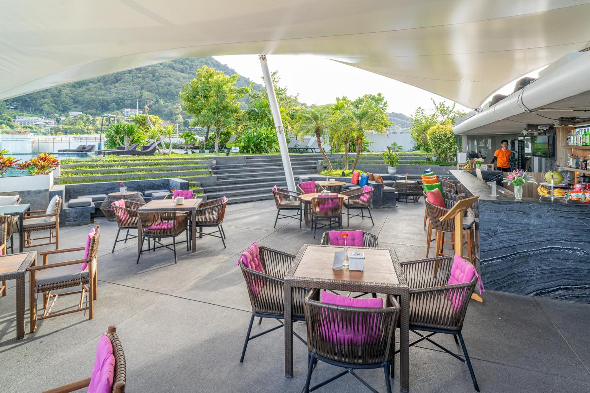 Hotel Journeyhub Phuket Patong Exterior foto